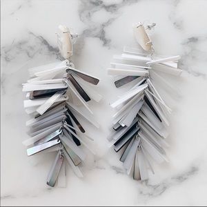 Kendra Scott Justyne Teardrop Shell Earring